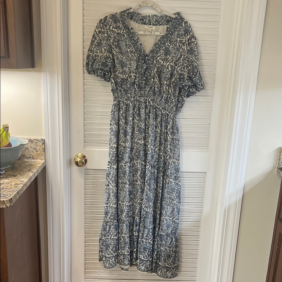 Max Studio Dresses & Skirts - Max Studio Blue Floral Maxi Dress